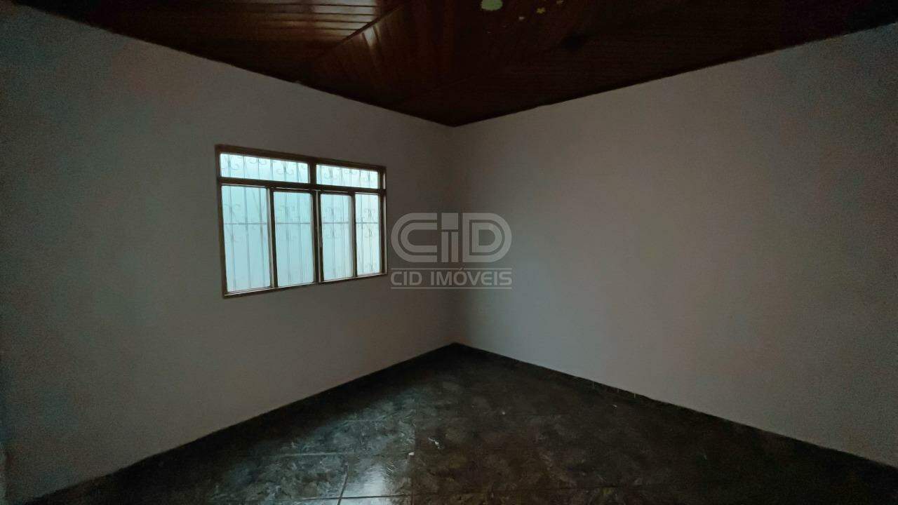 Casa à venda com 3 quartos, 204m² - Foto 11