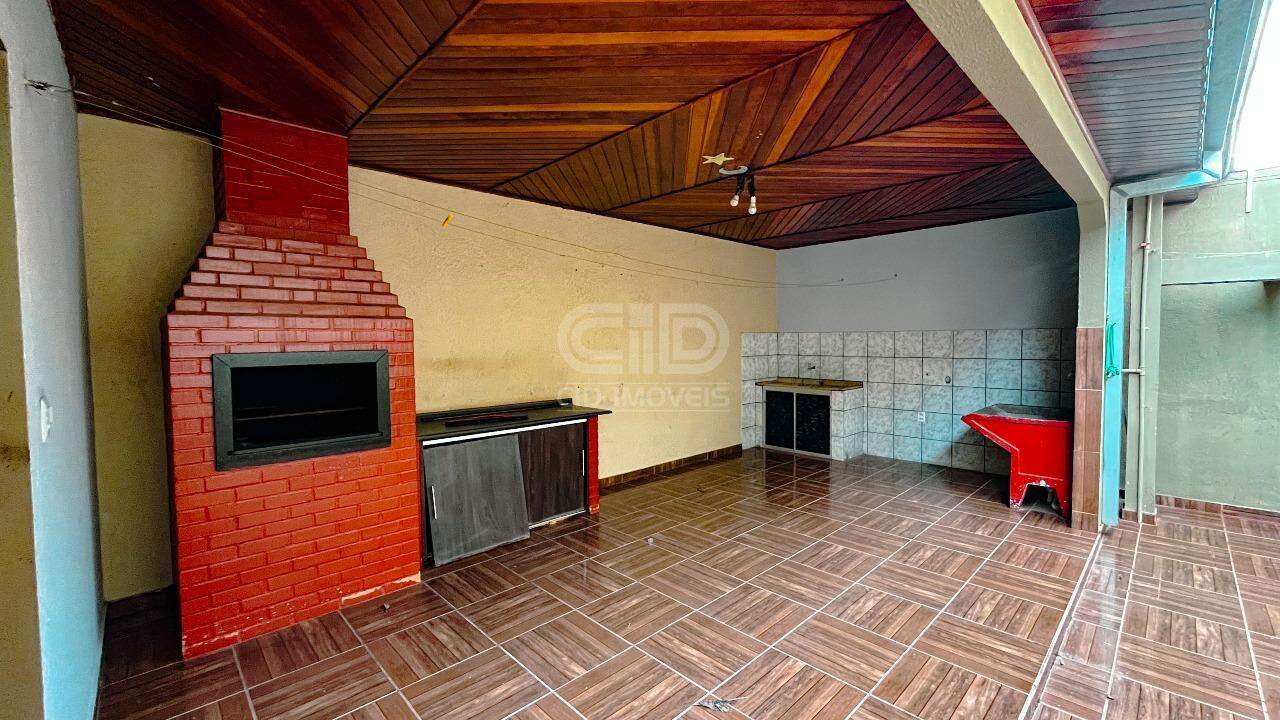 Casa à venda com 3 quartos, 204m² - Foto 14