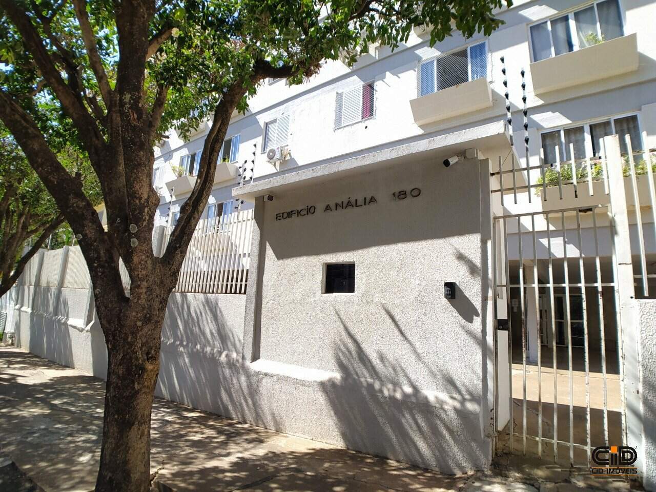 Apartamento à venda com 2 quartos, 53m² - Foto 1