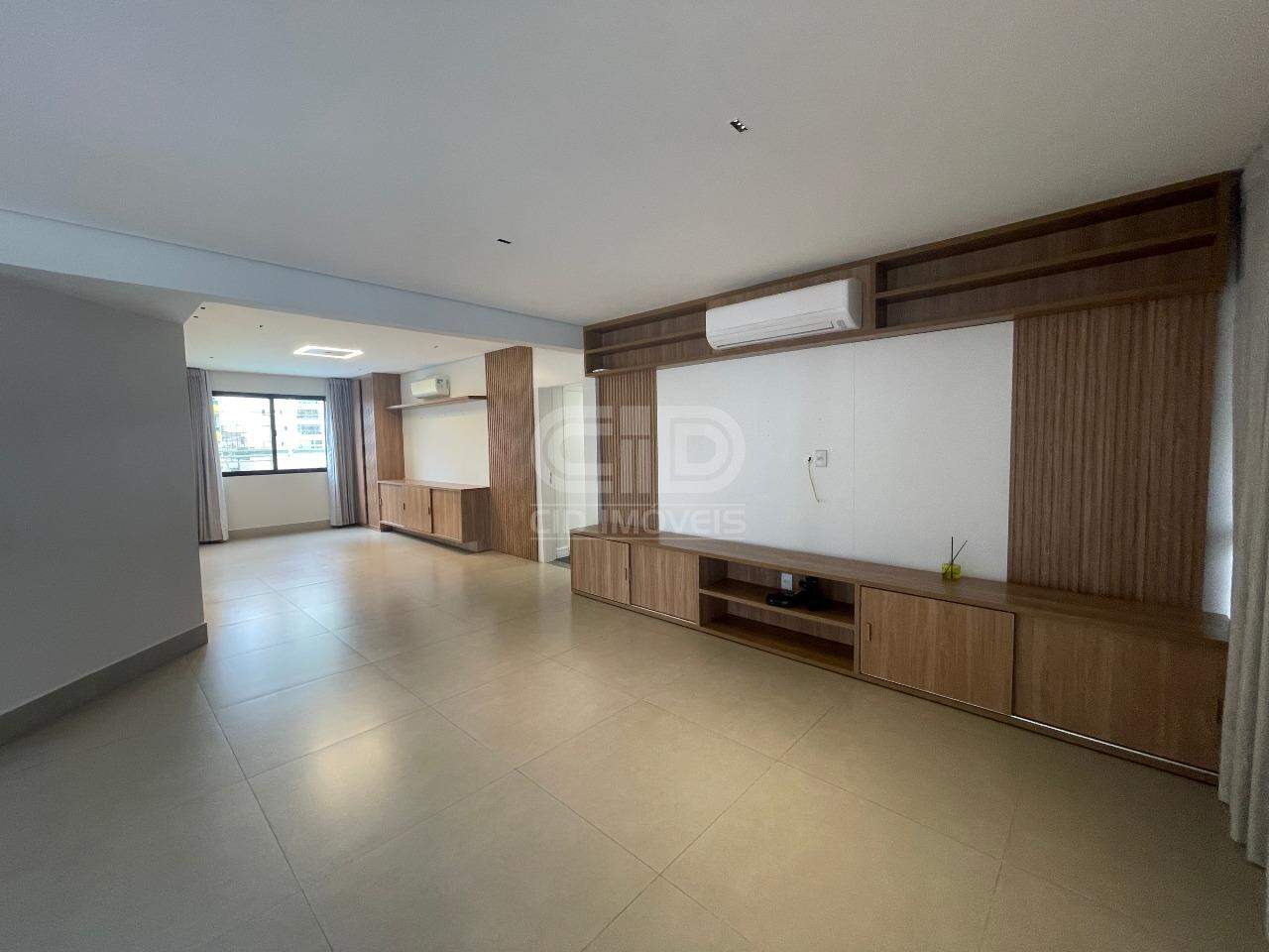 Apartamento para alugar com 4 quartos, 335m² - Foto 6