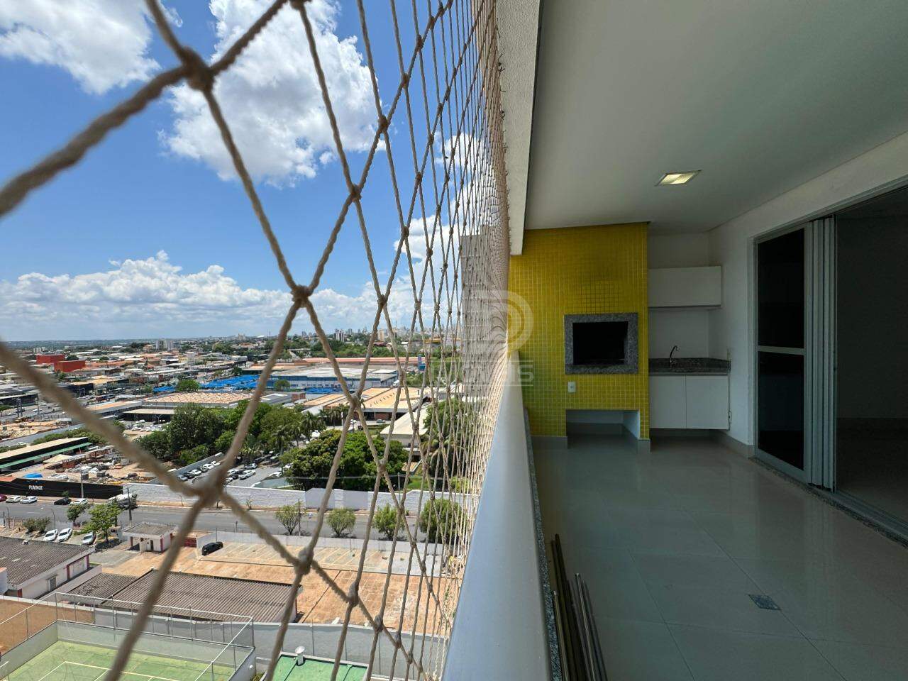 Apartamento à venda com 3 quartos, 141m² - Foto 1