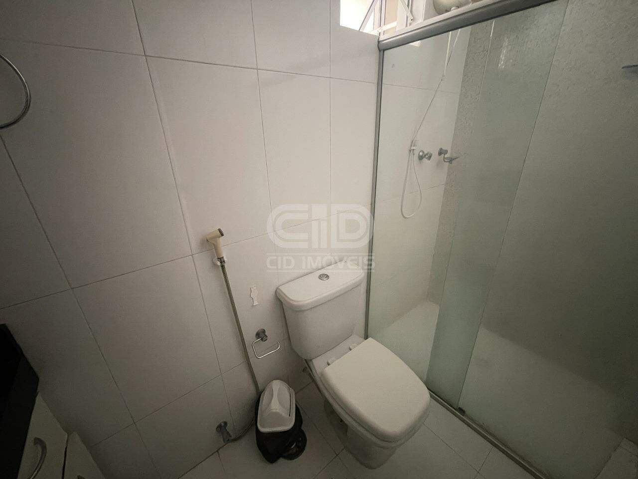 Apartamento para alugar com 2 quartos, 102m² - Foto 12