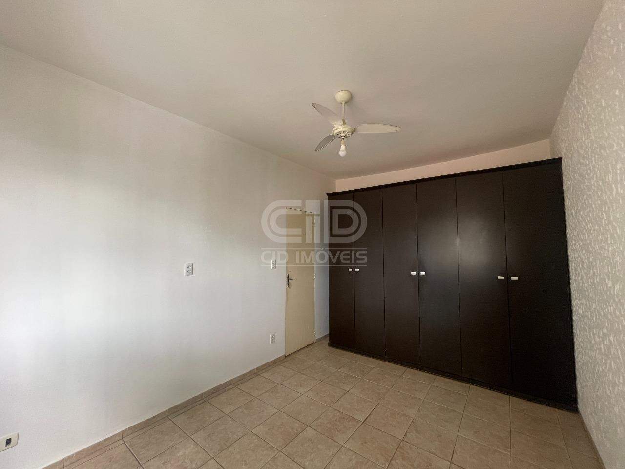 Apartamento para alugar com 2 quartos, 102m² - Foto 17