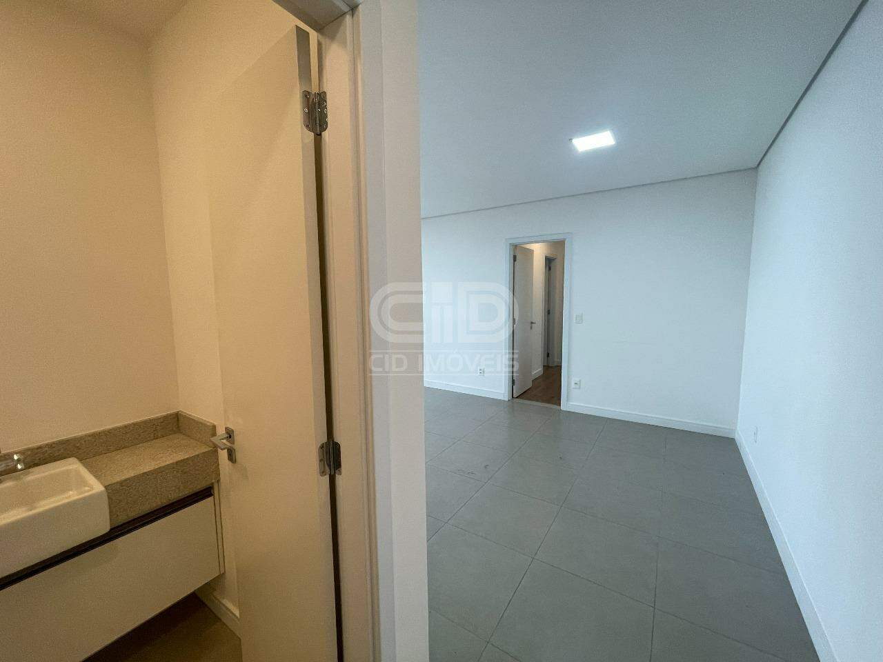 Apartamento para alugar com 3 quartos, 105m² - Foto 28