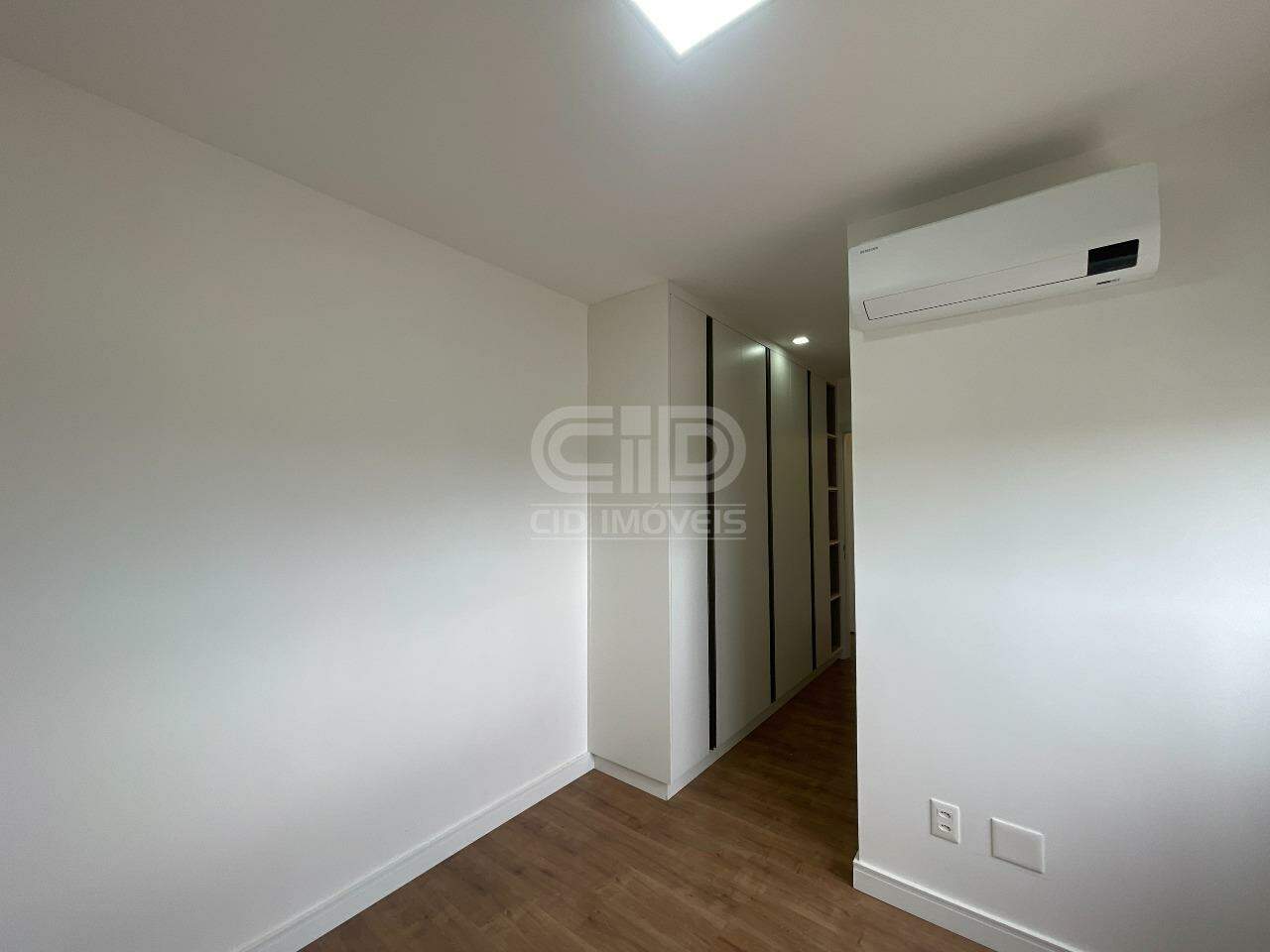 Apartamento para alugar com 3 quartos, 105m² - Foto 9