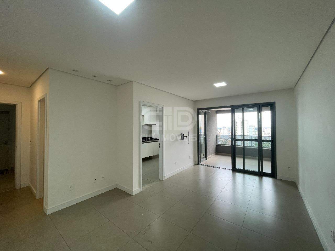 Apartamento para alugar com 3 quartos, 105m² - Foto 1