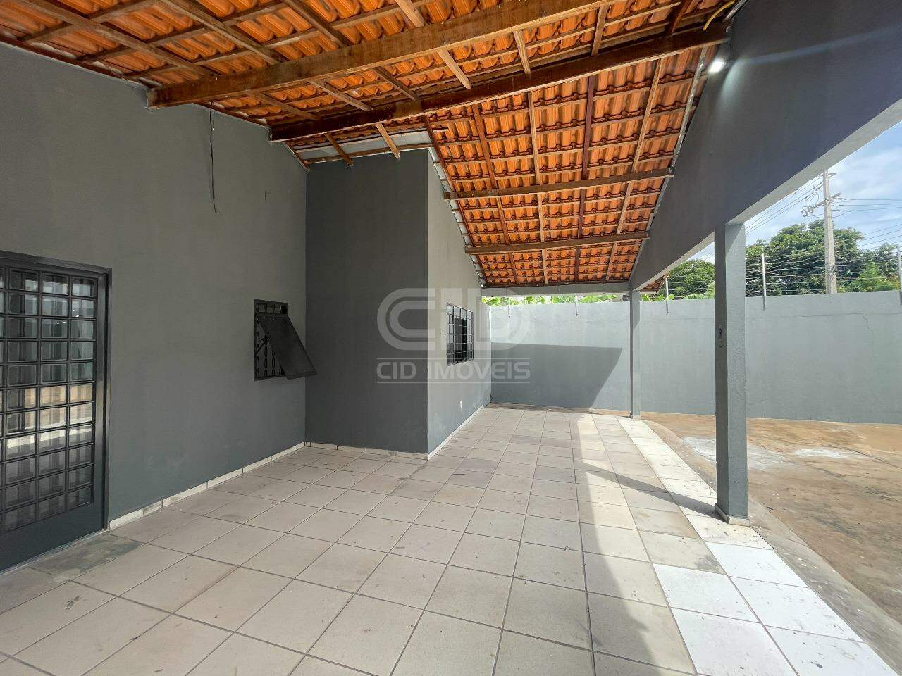 Casa para alugar com 2 quartos, 182m² - Foto 2