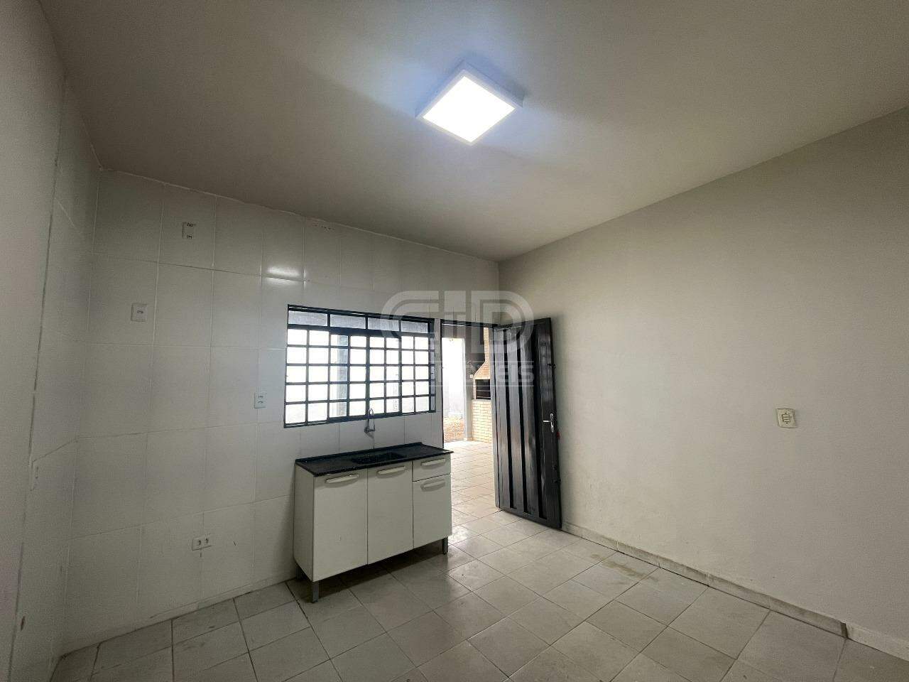 Casa para alugar com 2 quartos, 182m² - Foto 23