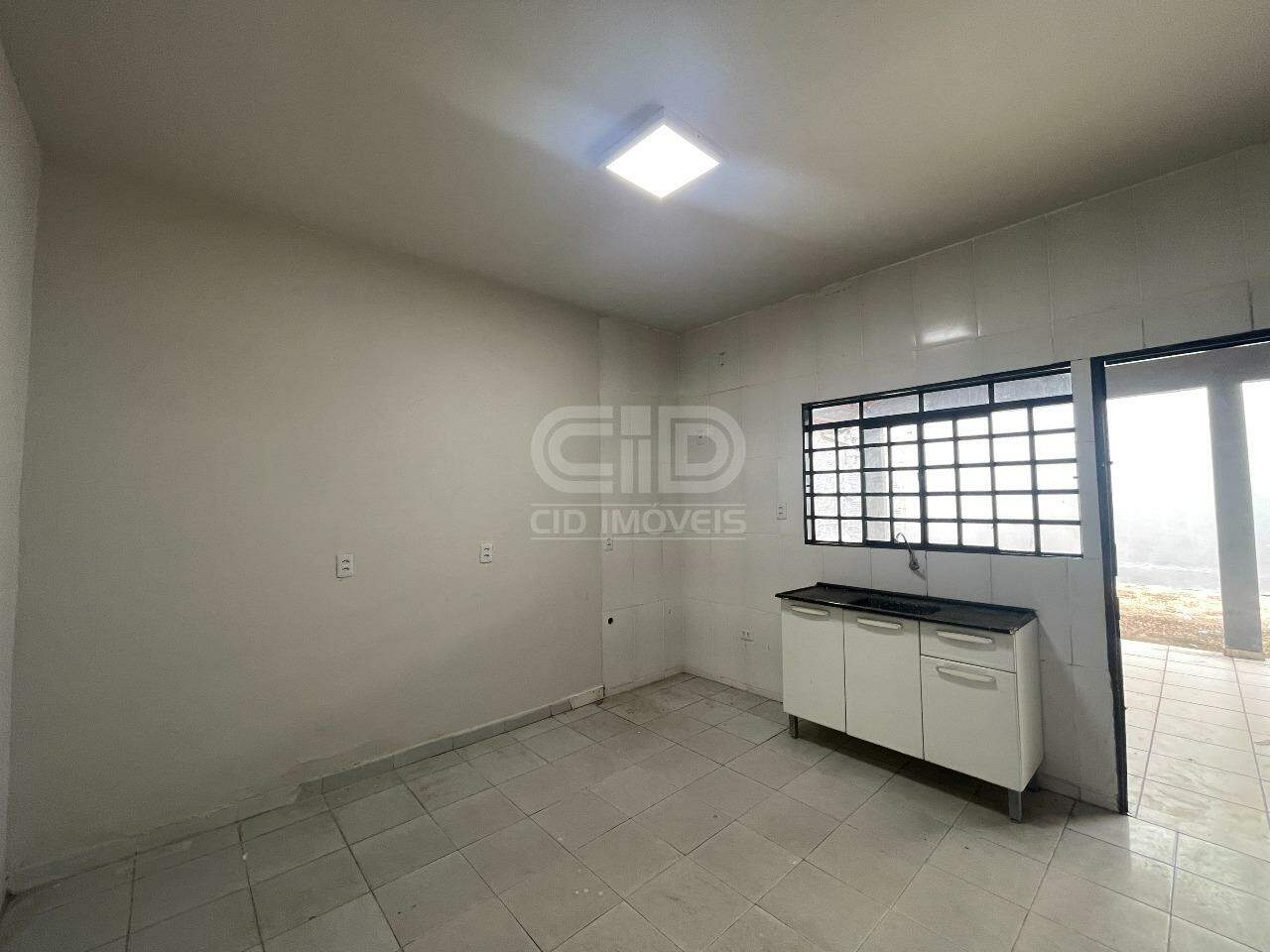 Casa para alugar com 2 quartos, 182m² - Foto 22