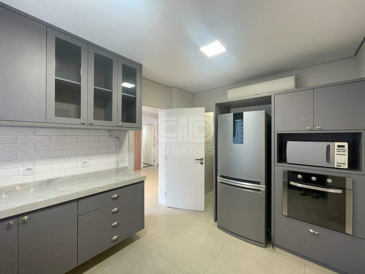 Apartamento à venda com 4 quartos, 335m² - Foto 9