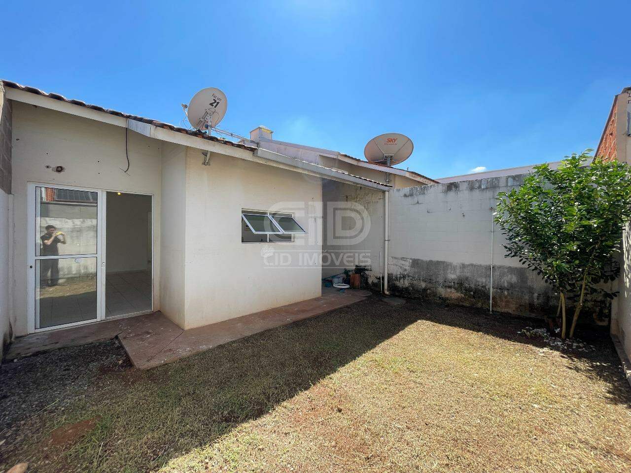 Casa em Condomínio para aluguel no Guarita II: 