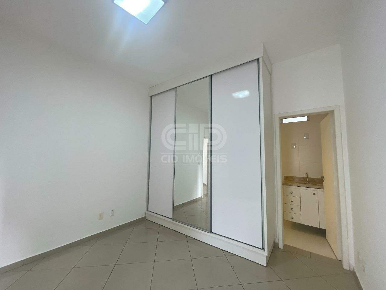 Apartamento para alugar com 3 quartos, 110m² - Foto 20