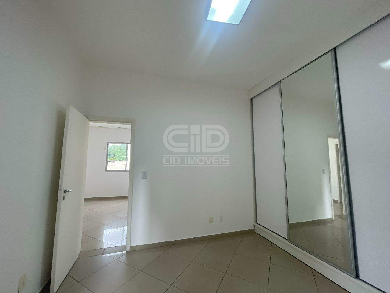 Apartamento para alugar com 3 quartos, 110m² - Foto 22
