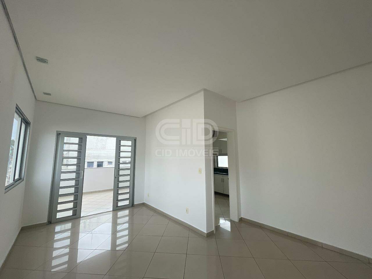 Apartamento para alugar com 3 quartos, 110m² - Foto 6