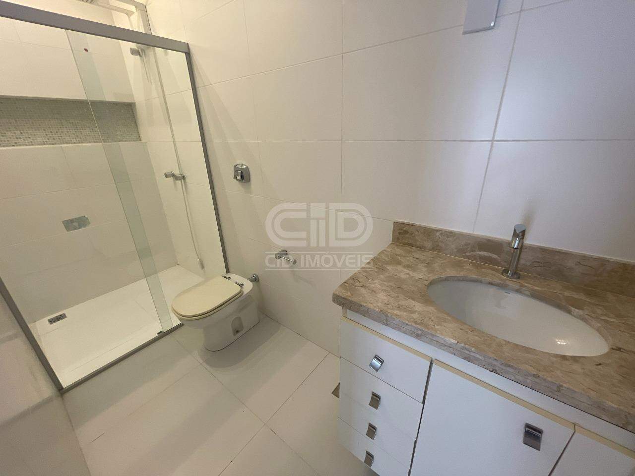 Apartamento para alugar com 3 quartos, 110m² - Foto 21