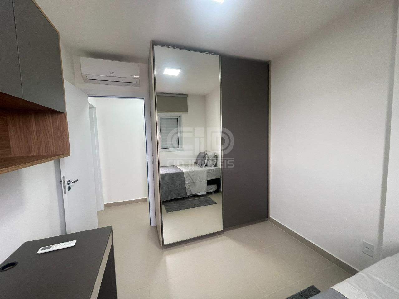 Apartamento para alugar com 2 quartos, 64m² - Foto 9
