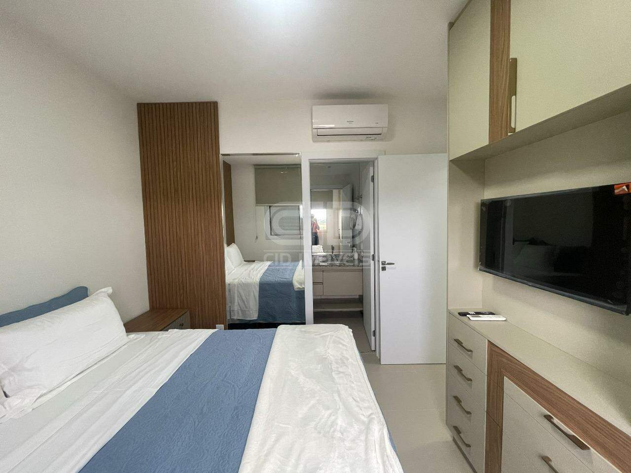 Apartamento para alugar com 2 quartos, 64m² - Foto 12