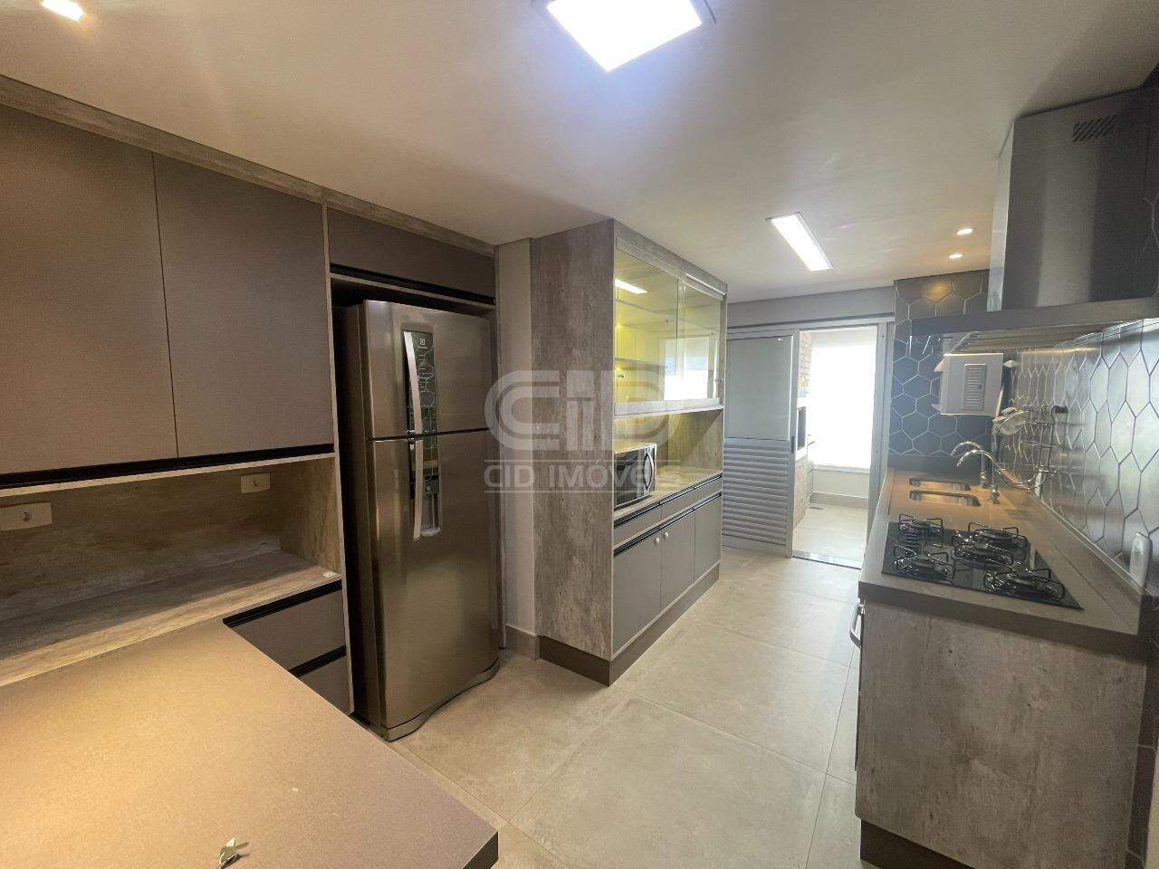 Apartamento para alugar com 3 quartos, 115m² - Foto 28