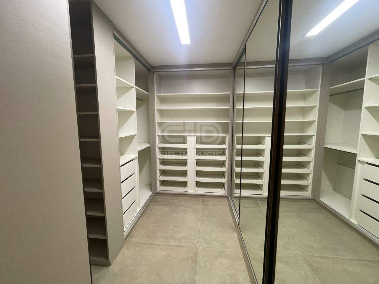 Apartamento para alugar com 3 quartos, 115m² - Foto 19