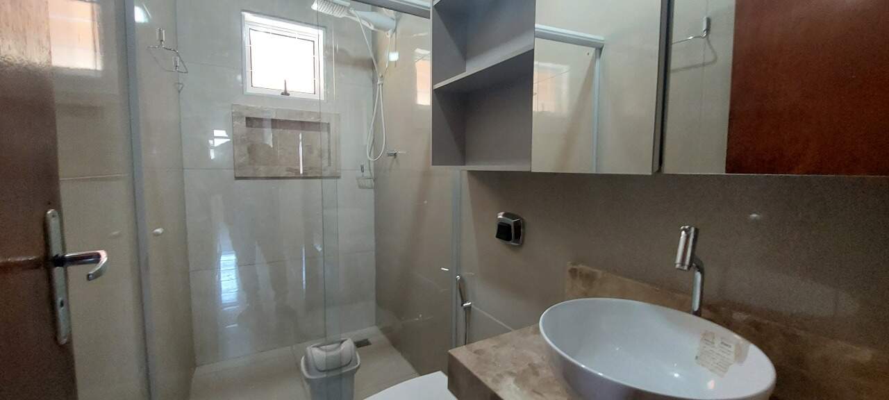 Casa à venda com 4 quartos, 196m² - Foto 8