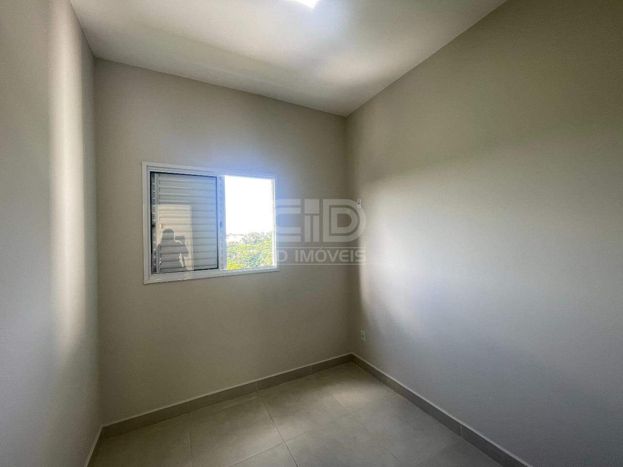 Apartamento para alugar com 3 quartos, 75m² - Foto 9