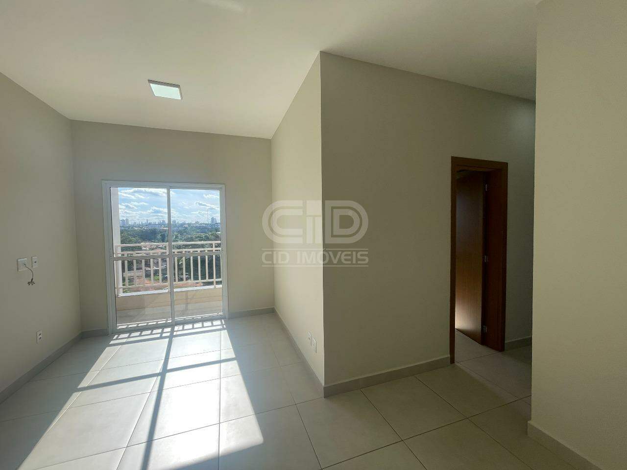 Apartamento para alugar com 3 quartos, 75m² - Foto 2