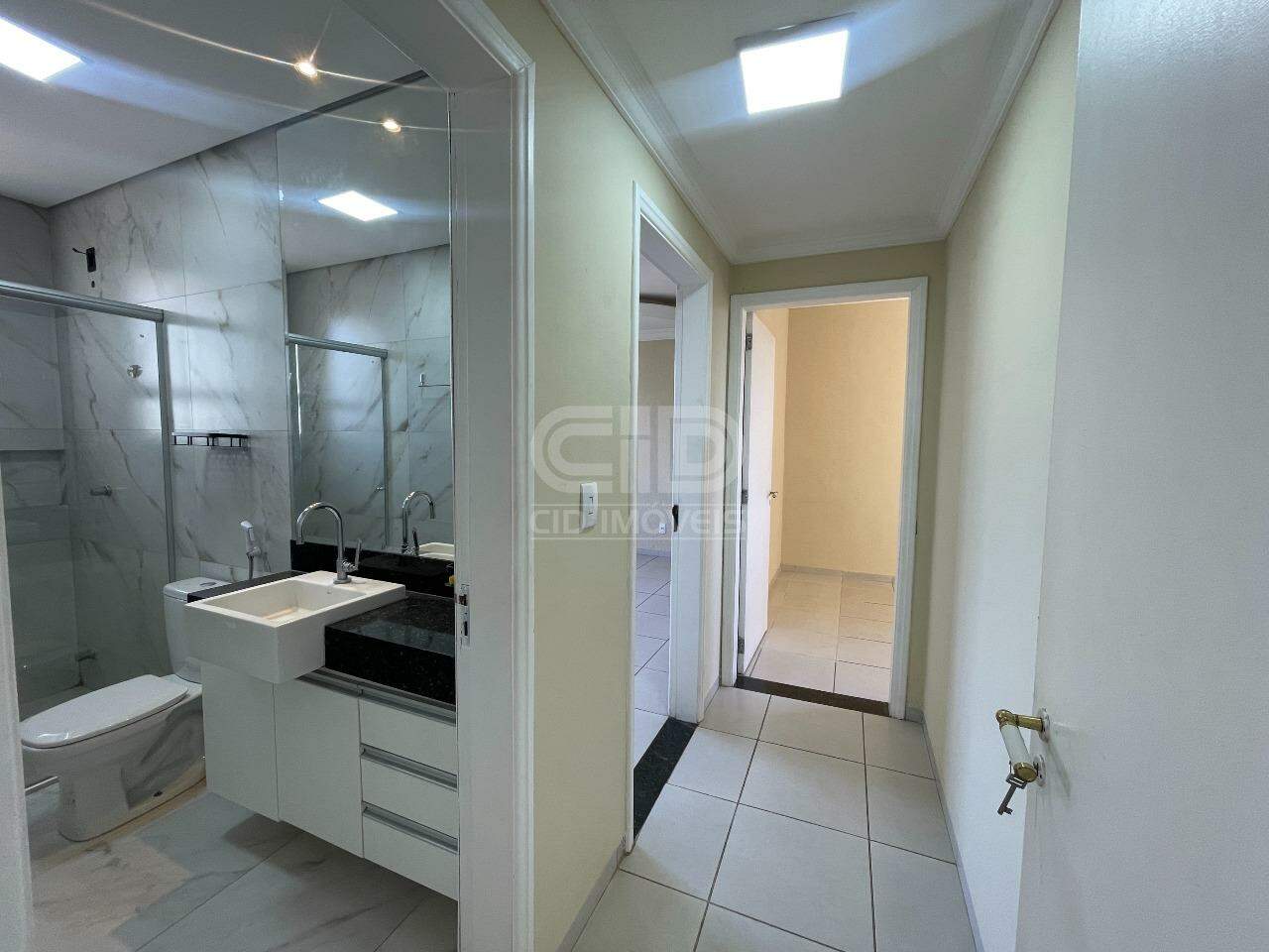 Apartamento à venda com 2 quartos, 83m² - Foto 10