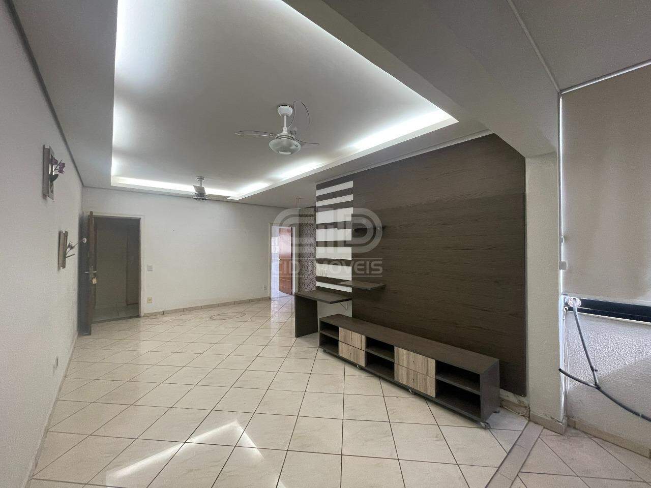 Apartamento para alugar com 3 quartos, 107m² - Foto 3