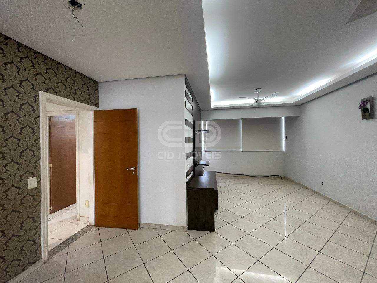 Apartamento para alugar com 3 quartos, 107m² - Foto 4