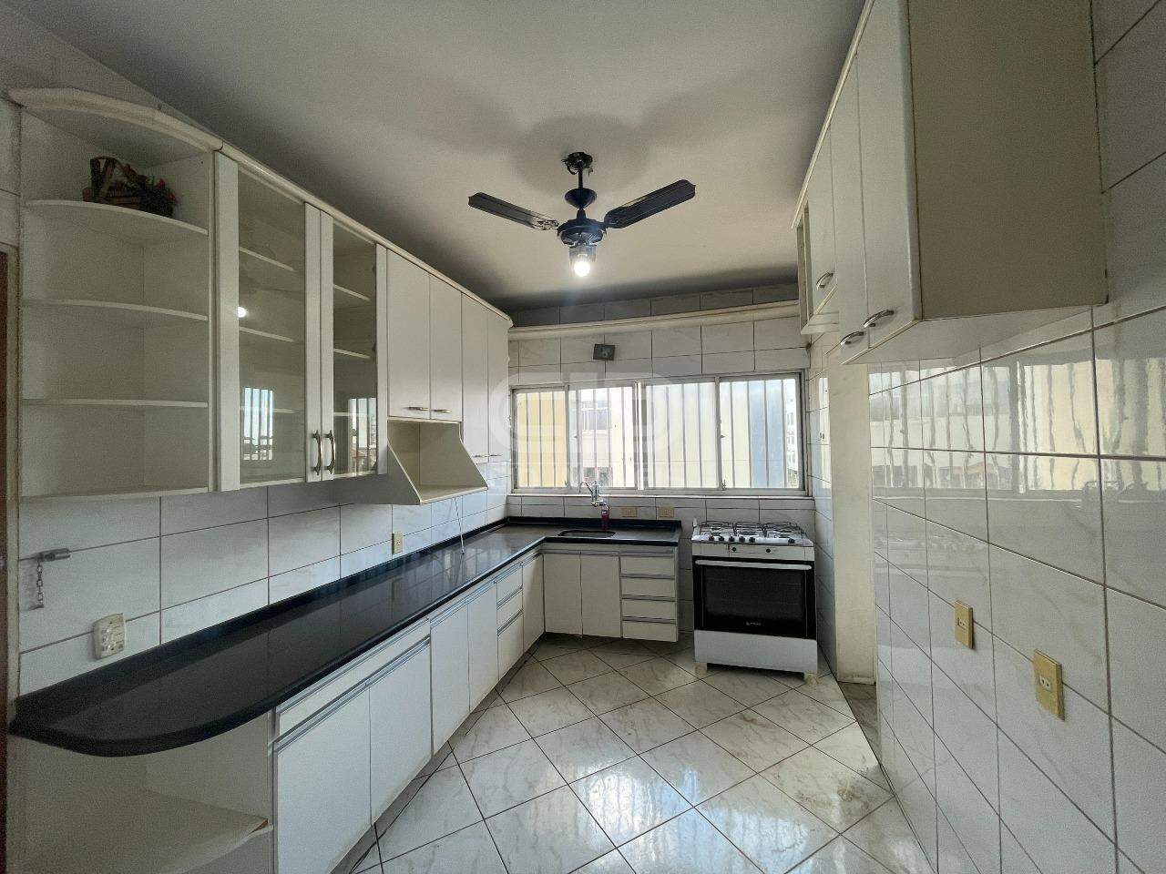 Apartamento para alugar com 3 quartos, 107m² - Foto 17