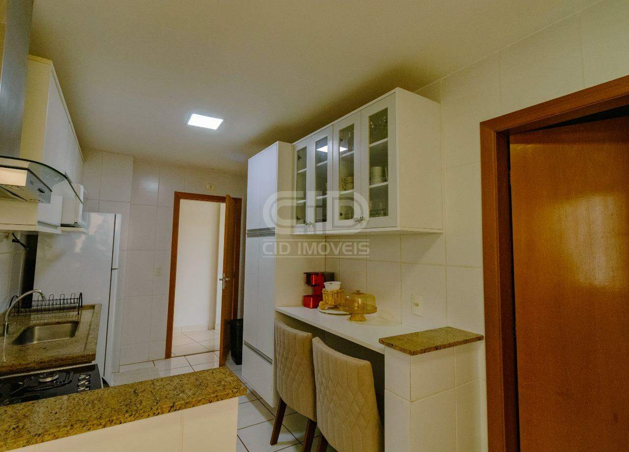 Apartamento à venda com 3 quartos, 97m² - Foto 15