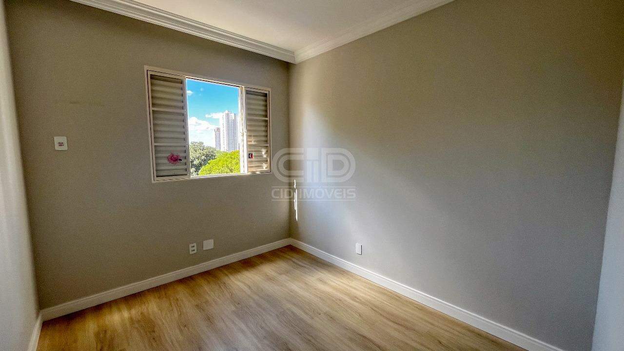 Apartamento à venda com 3 quartos, 123m² - Foto 8