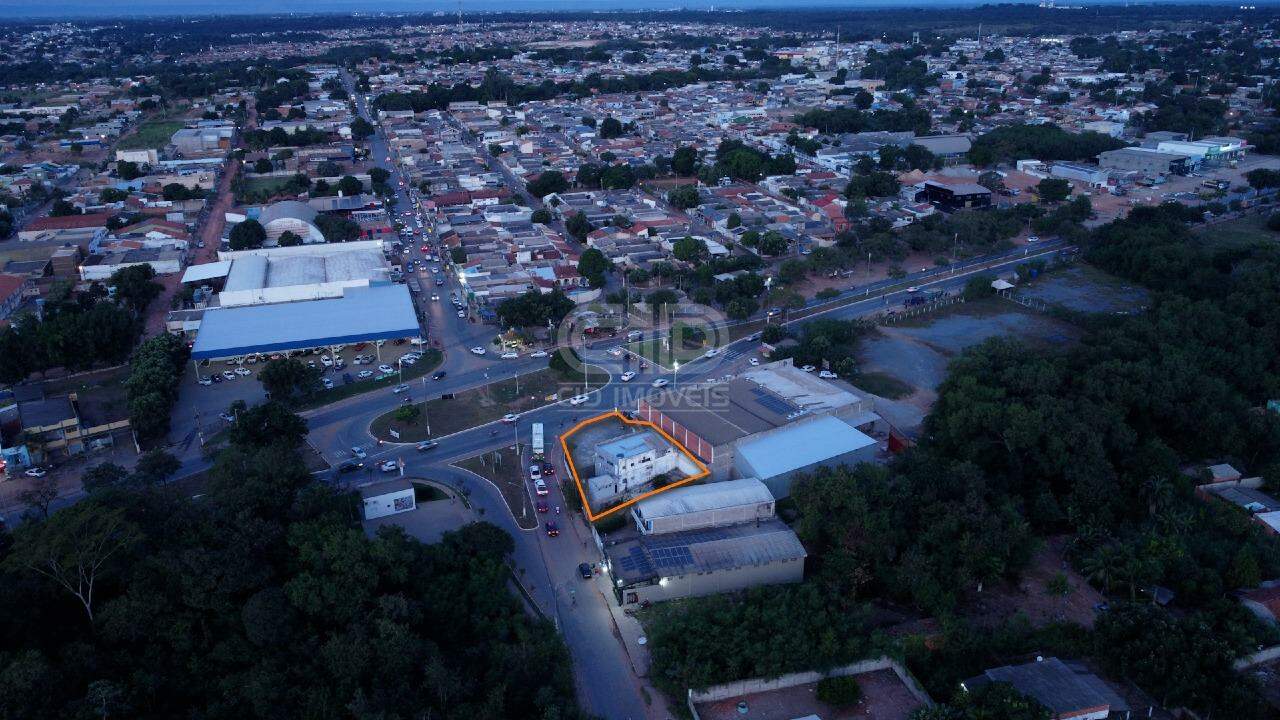 Prédio Inteiro à venda, 200m² - Foto 2