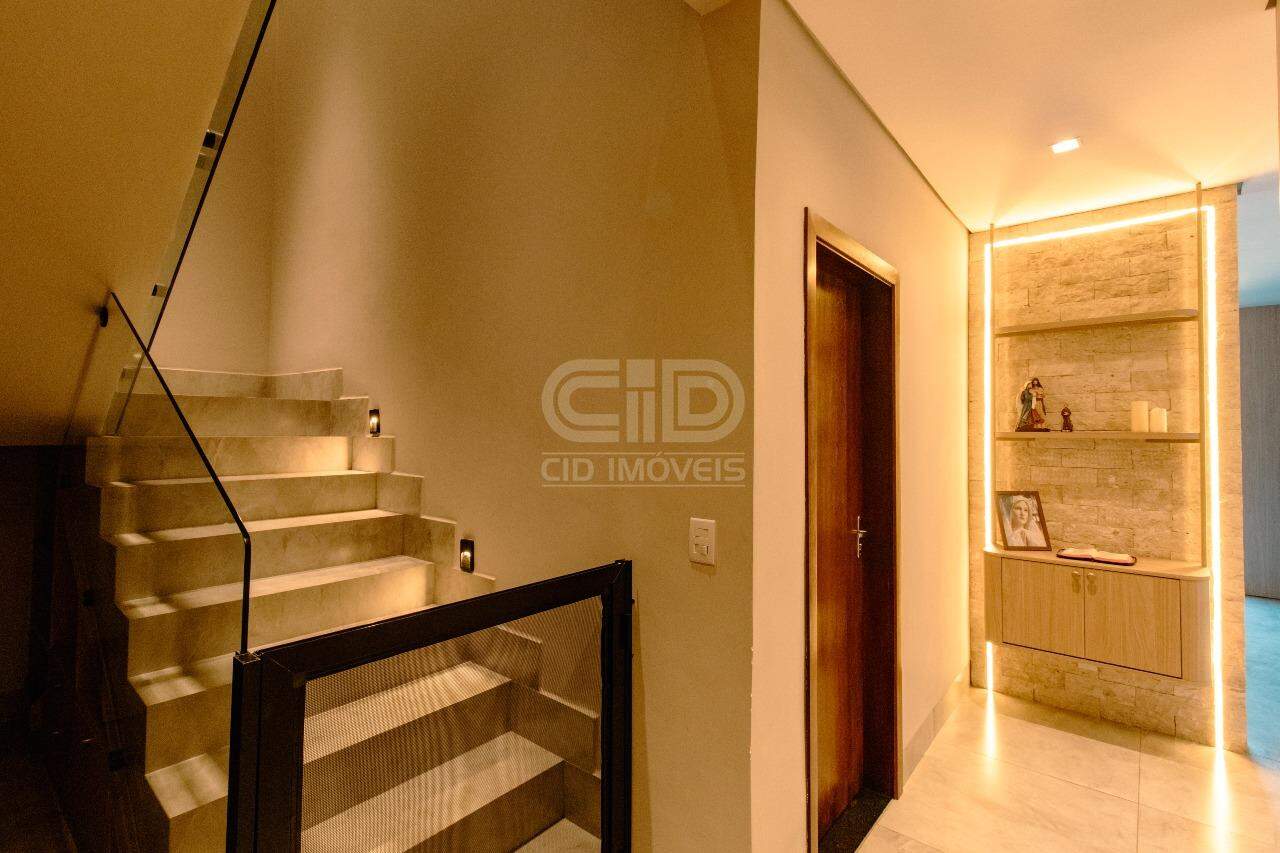 Casa de Condomínio à venda com 3 quartos, 259m² - Foto 3