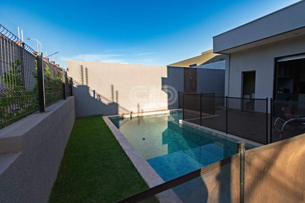 Casa de Condomínio à venda com 3 quartos, 259m² - Foto 18
