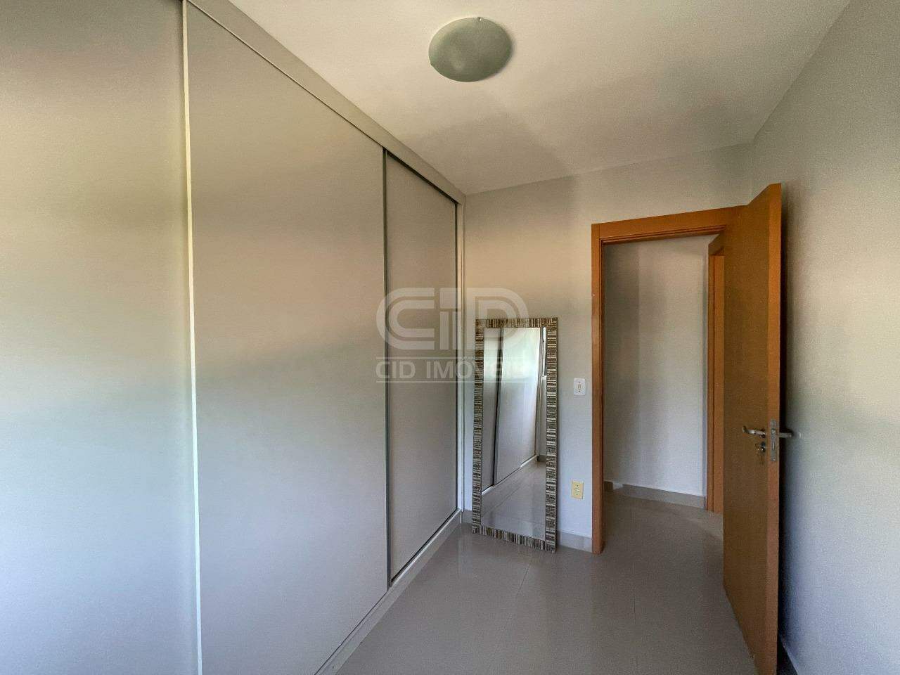 Apartamento para alugar com 2 quartos, 68m² - Foto 9