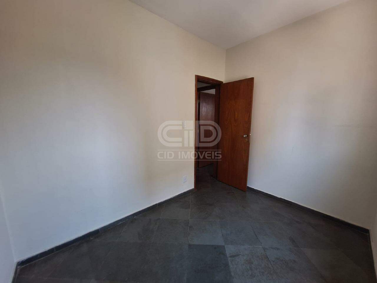 Apartamento para alugar com 3 quartos, 80m² - Foto 5