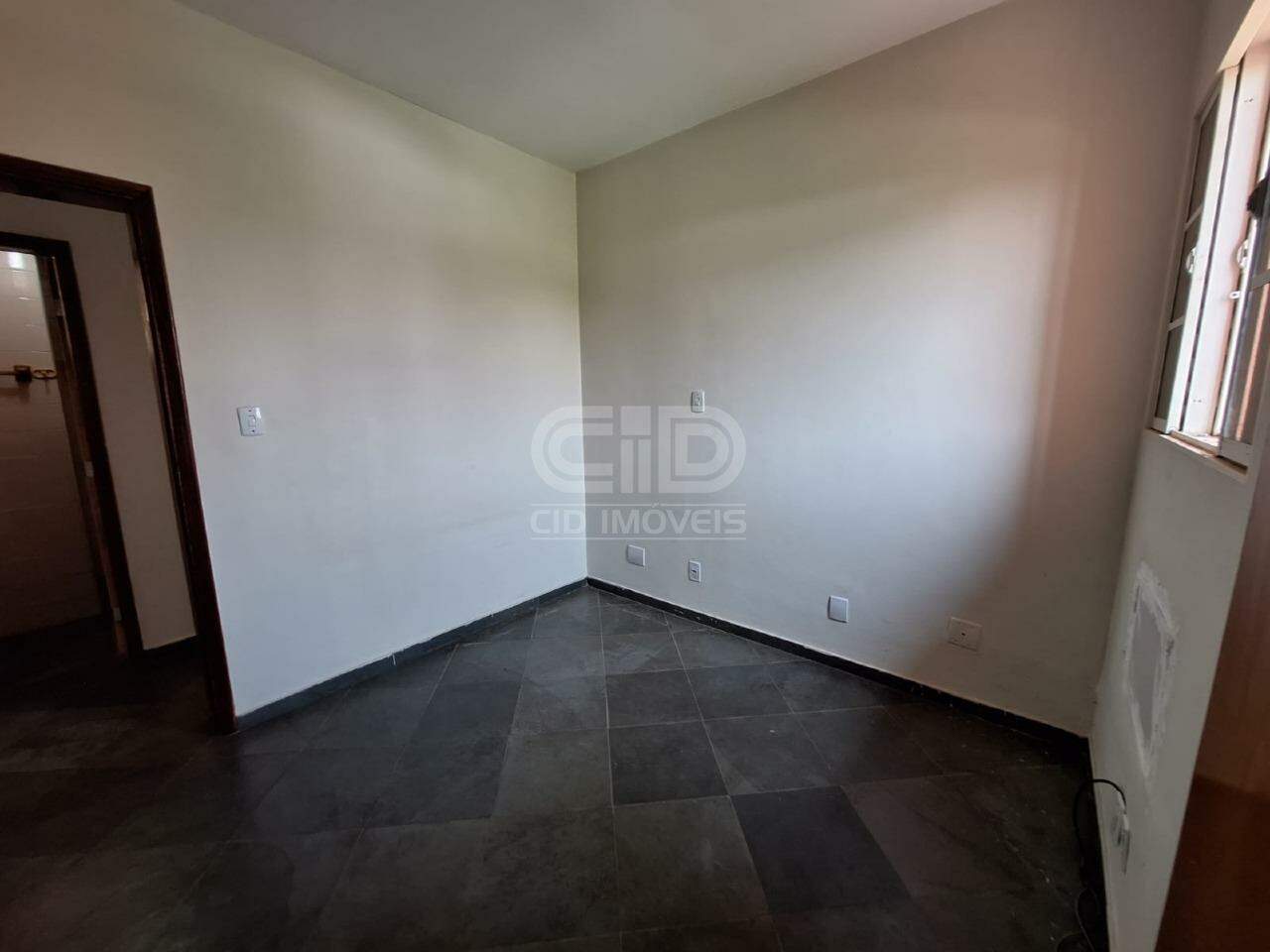 Apartamento para alugar com 3 quartos, 80m² - Foto 9
