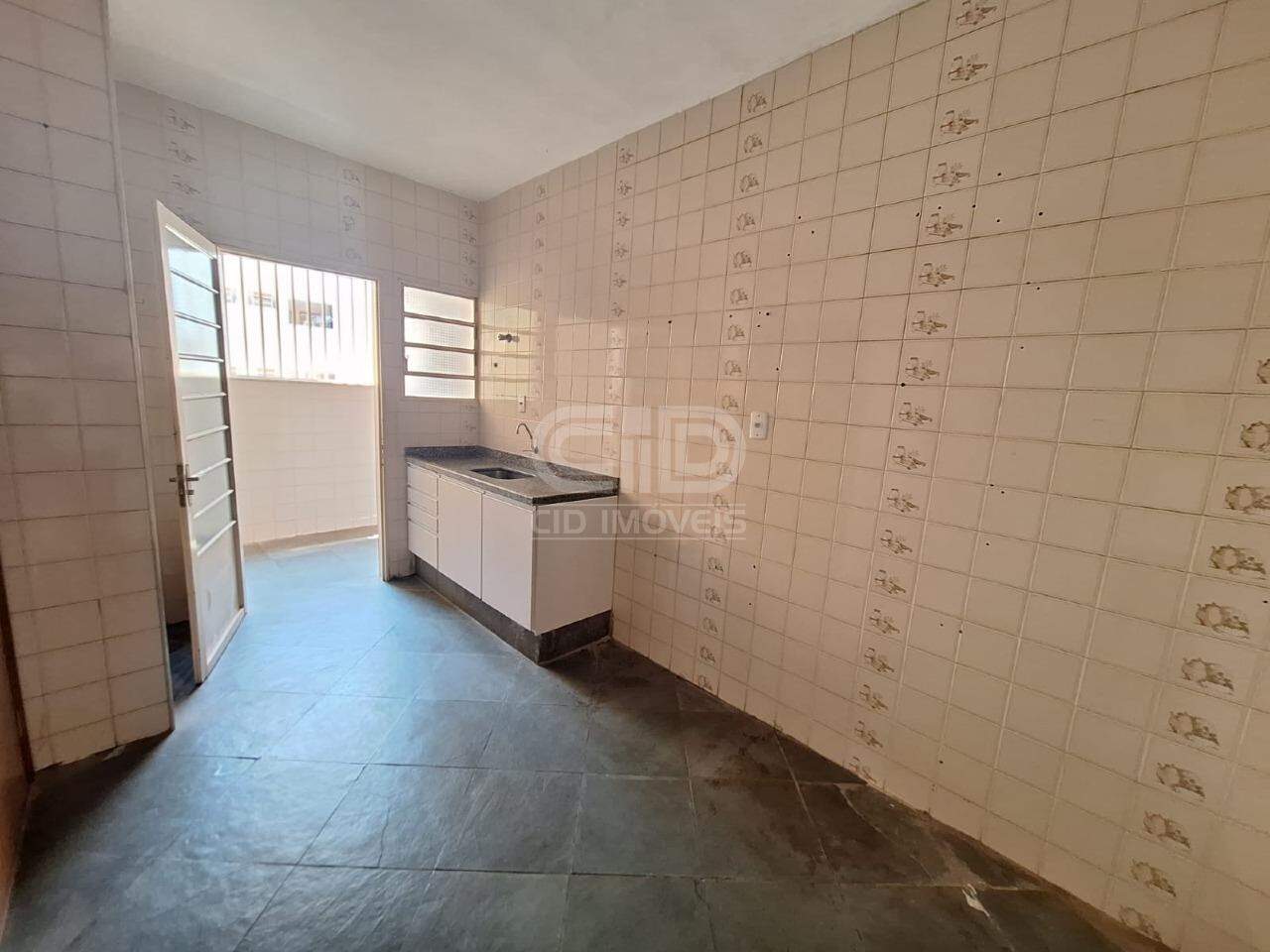 Apartamento para alugar com 3 quartos, 80m² - Foto 11