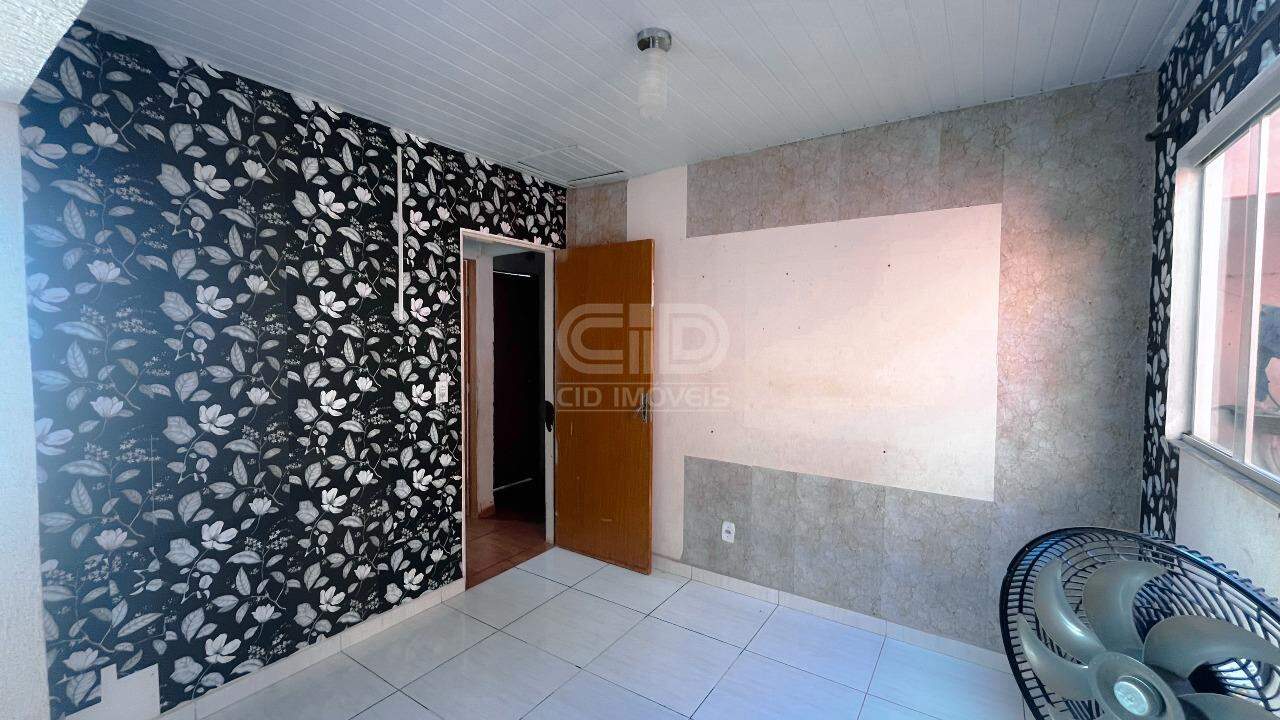 Casa à venda com 3 quartos - Foto 2