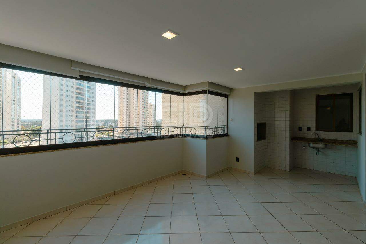 Apartamento à venda com 3 quartos, 158m² - Foto 4