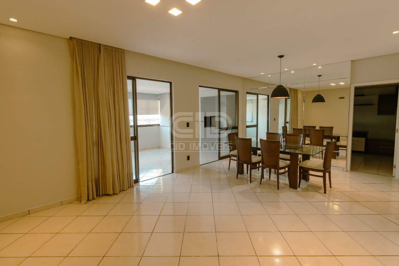 Apartamento à venda com 3 quartos, 158m² - Foto 1