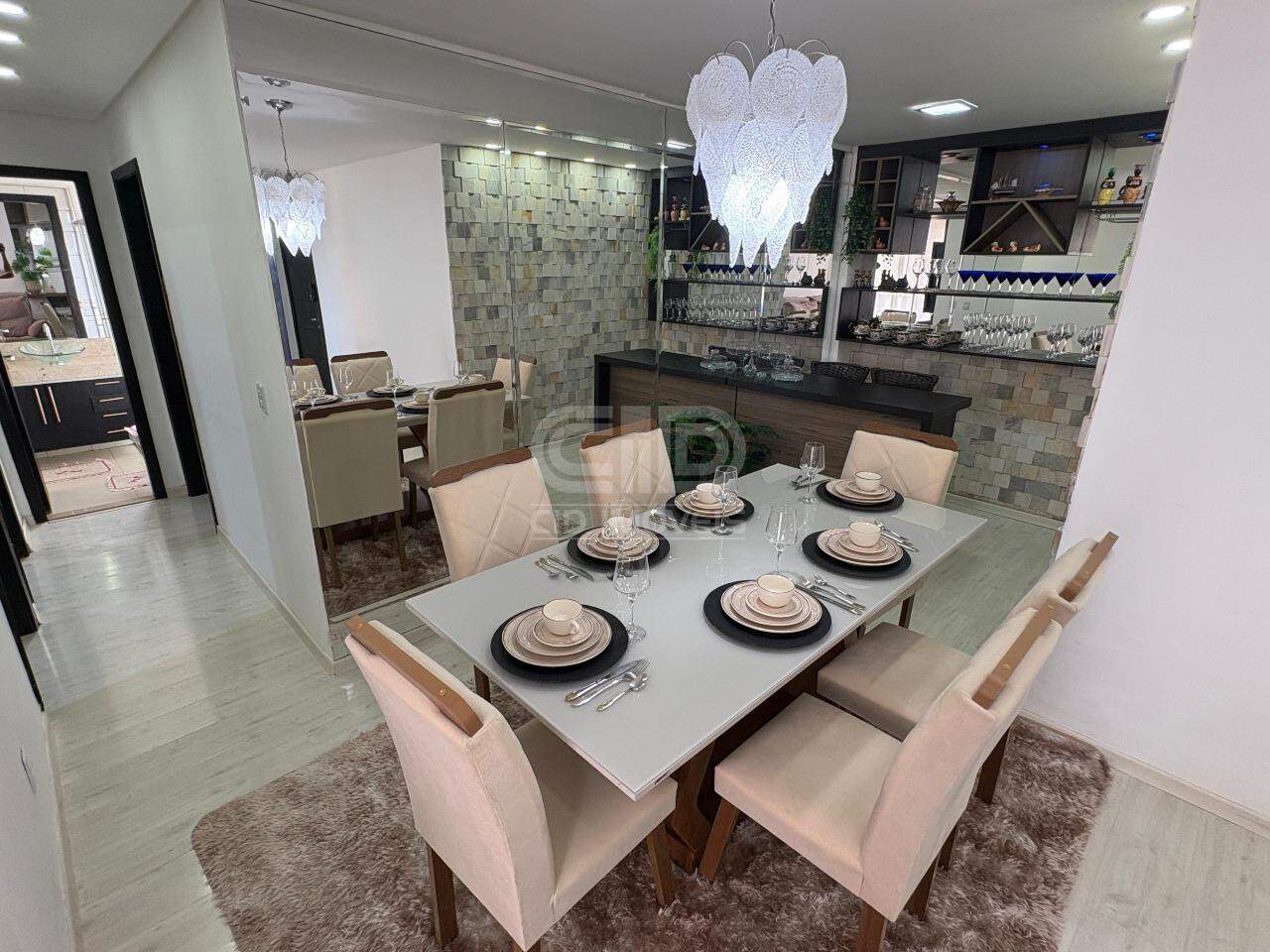 Apartamento à venda no Morada do Ouro: 