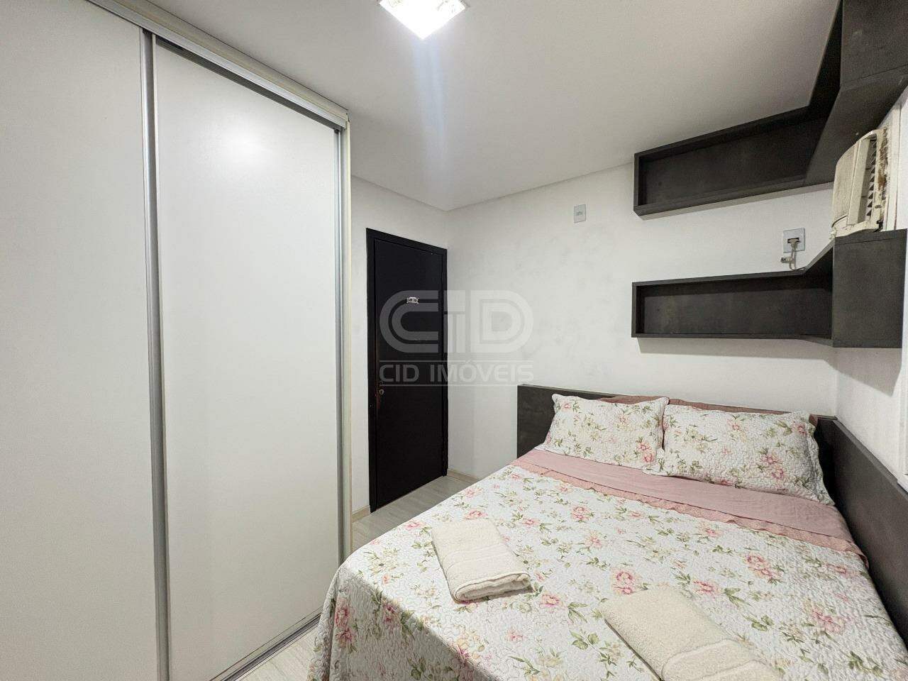 Apartamento à venda no Morada do Ouro: 