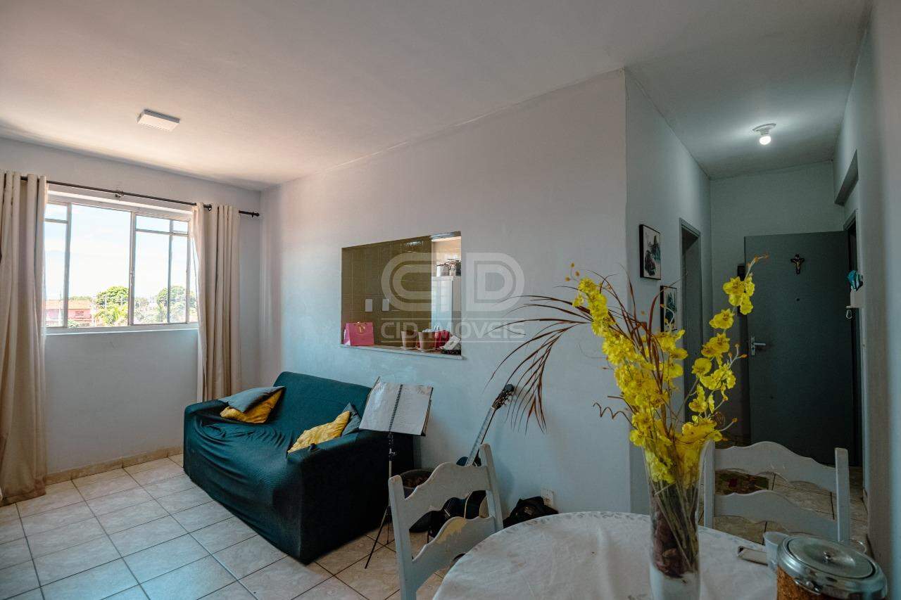 Apartamento à venda com 2 quartos, 62m² - Foto 1