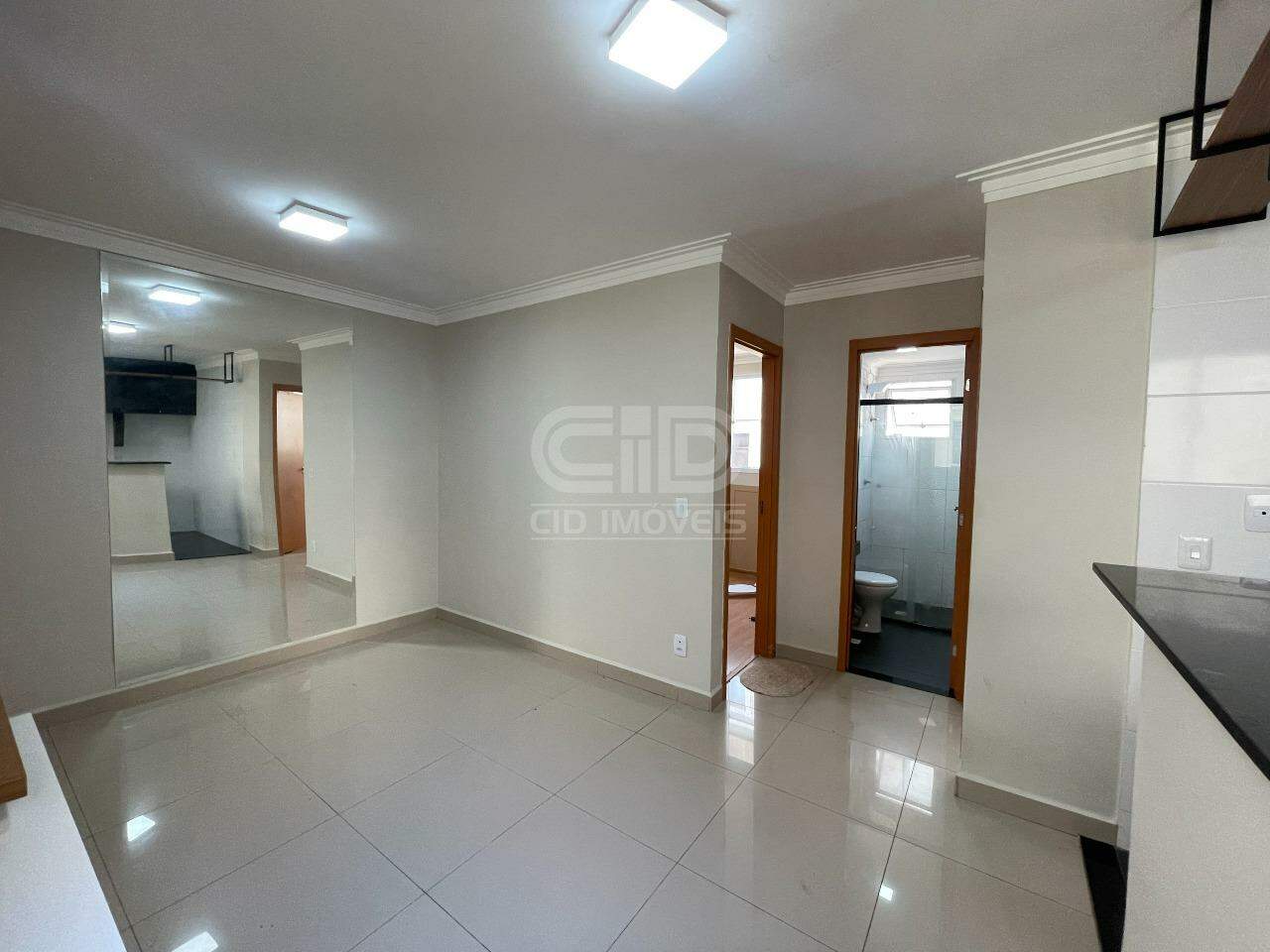 Apartamento para alugar com 2 quartos, 40m² - Foto 4