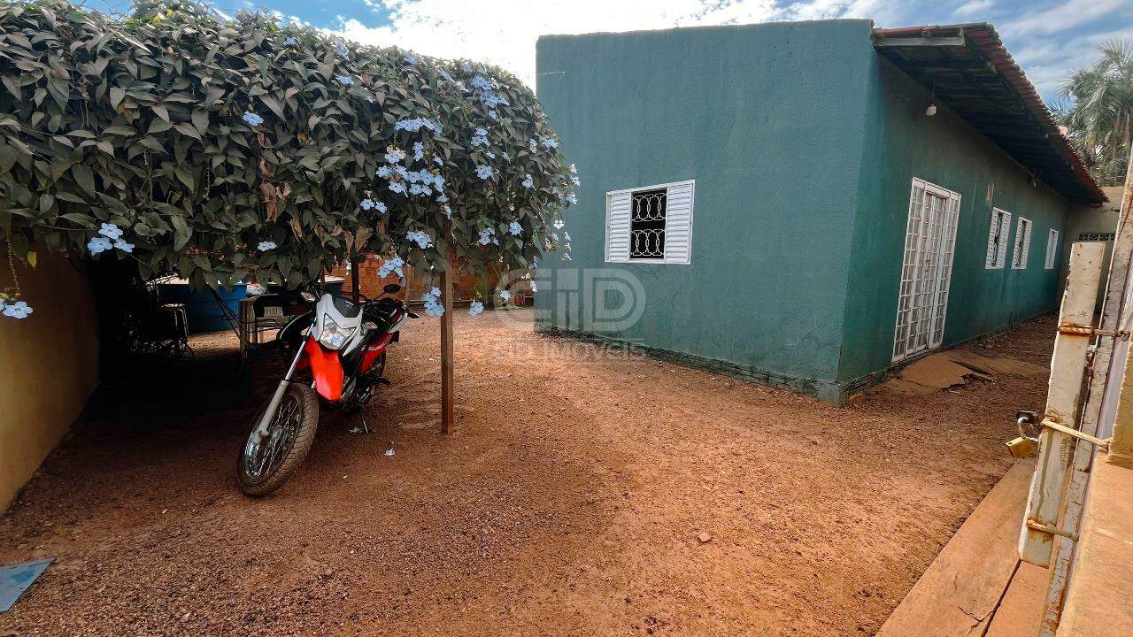 Casa à venda com 2 quartos, 200m² - Foto 8