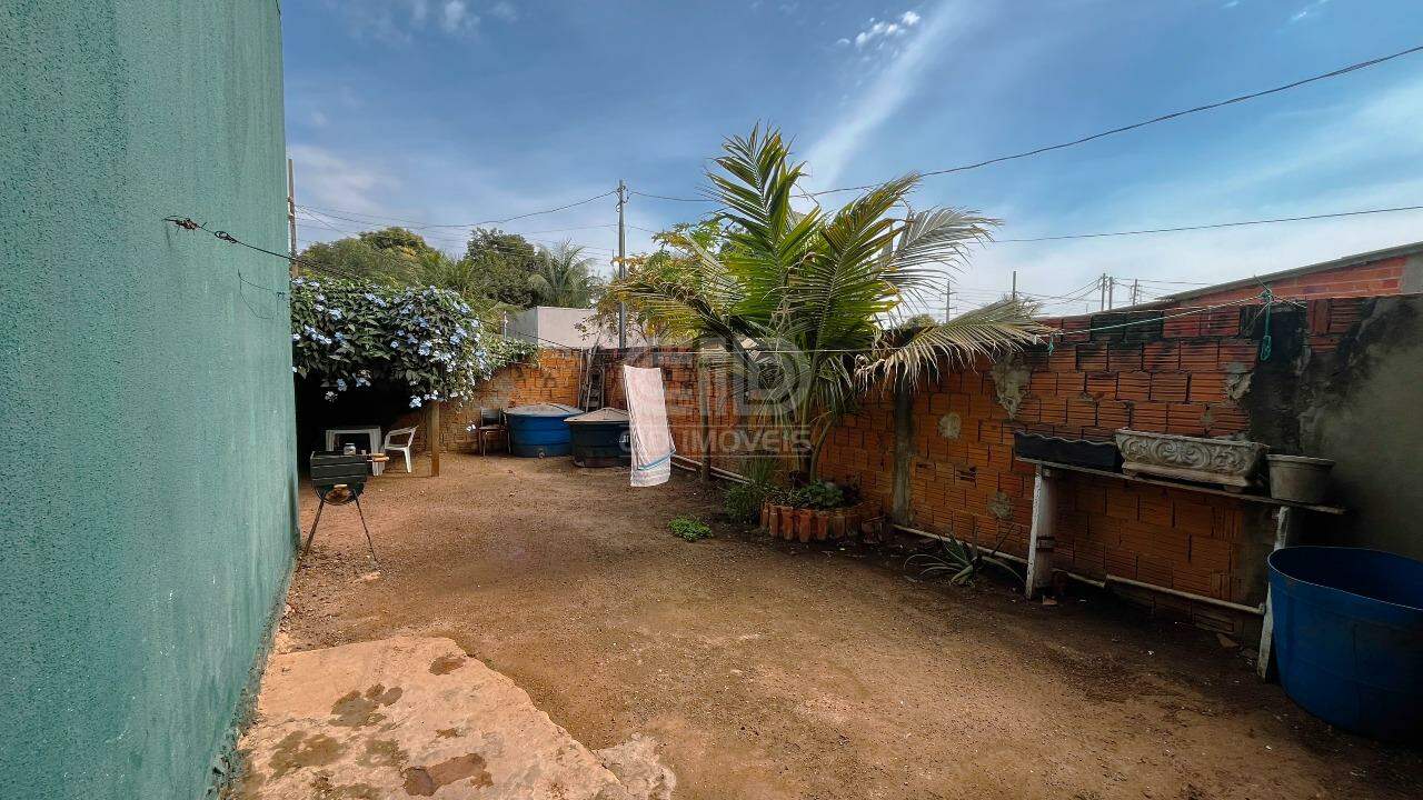 Casa à venda com 2 quartos, 200m² - Foto 10