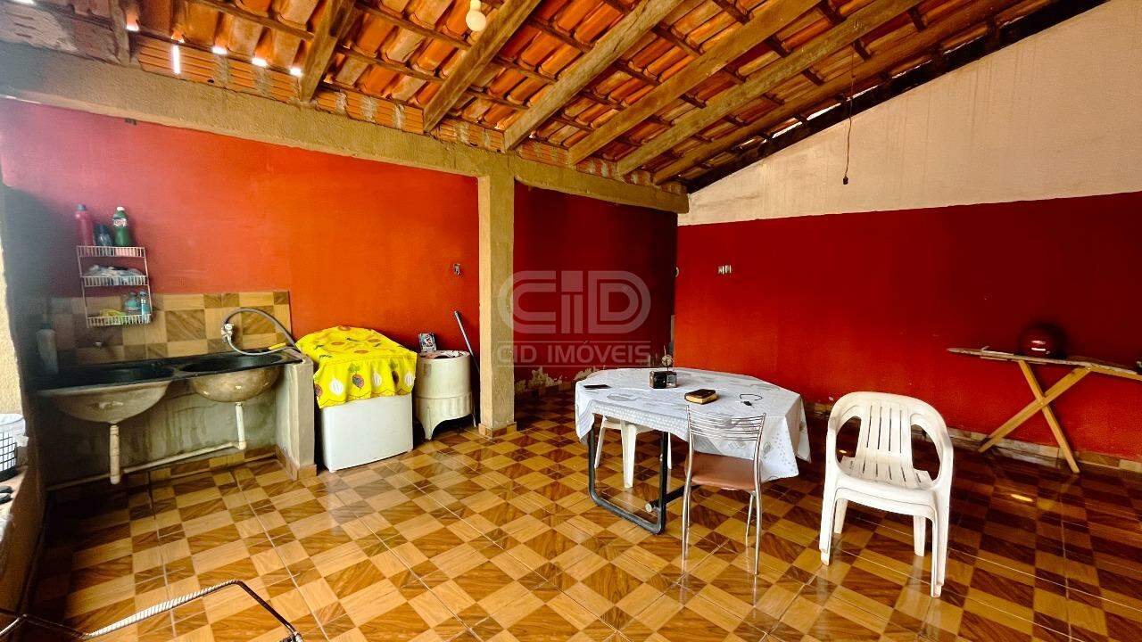 Casa à venda com 2 quartos, 200m² - Foto 7