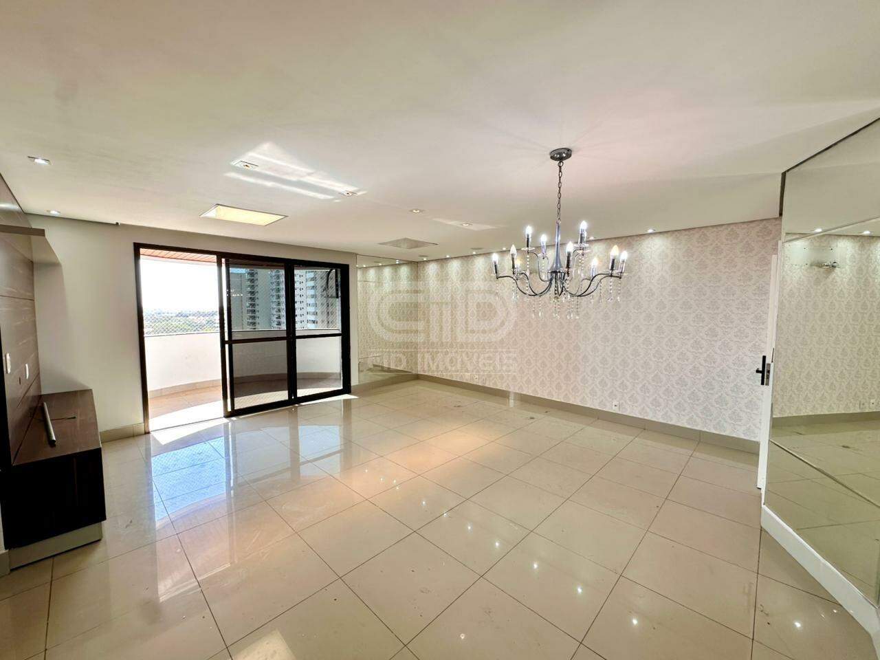 Apartamento com 3 Quartos no Edifício Maison Royale